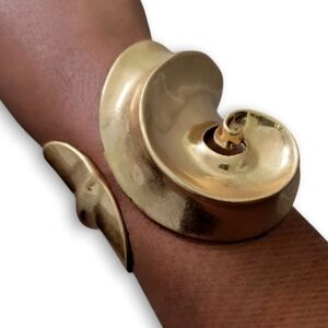 Zara Elegant Golden Architectural Cuff Armband Twisted Swirl Bracelet